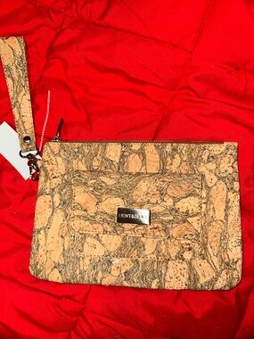 Bent and Bree Cork Wristlet Clutch in Natural Cork